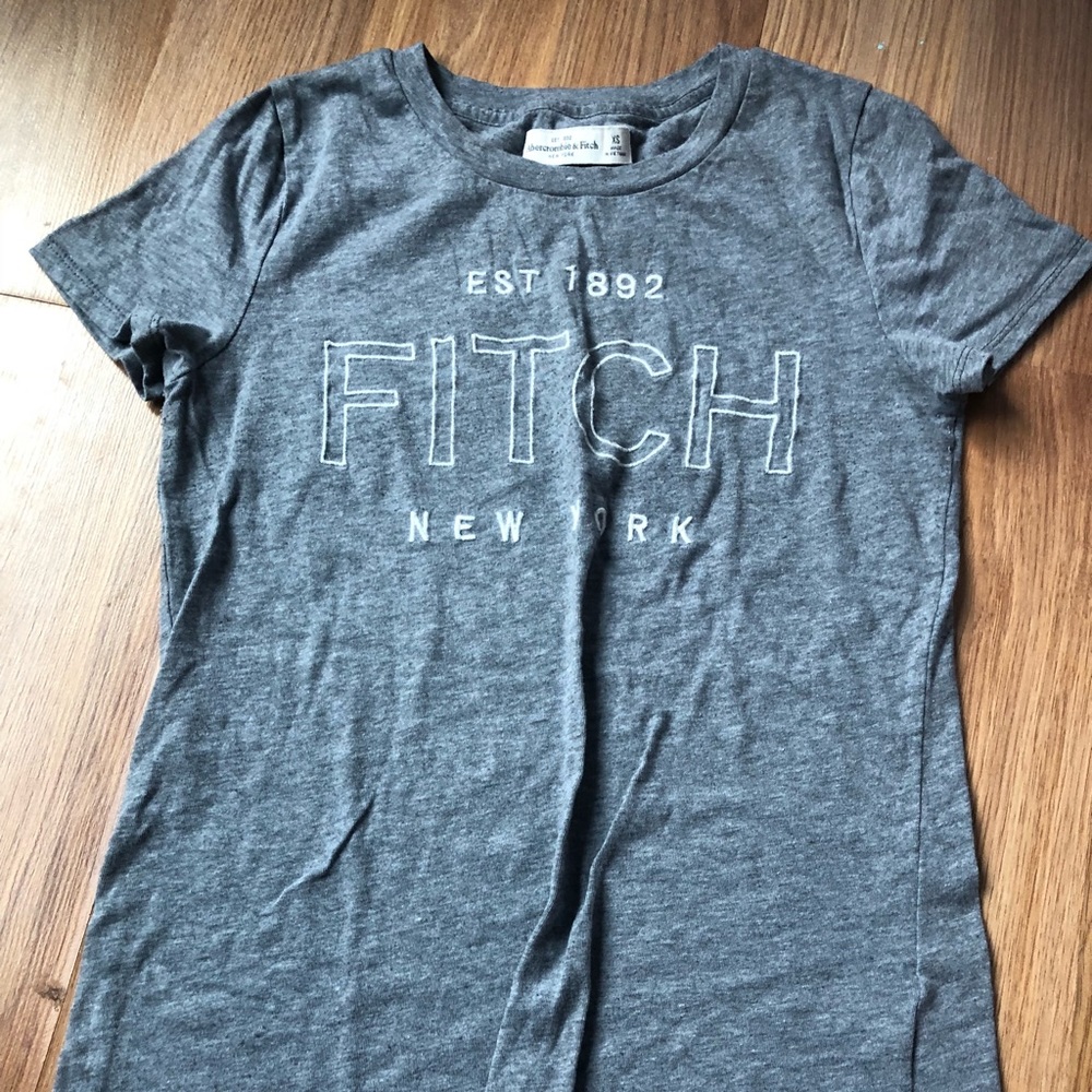 Short sleeved shirt